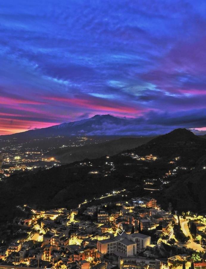 Apartamento Minerva Luxury Town Center , Pool And Parking Taormina Exterior foto