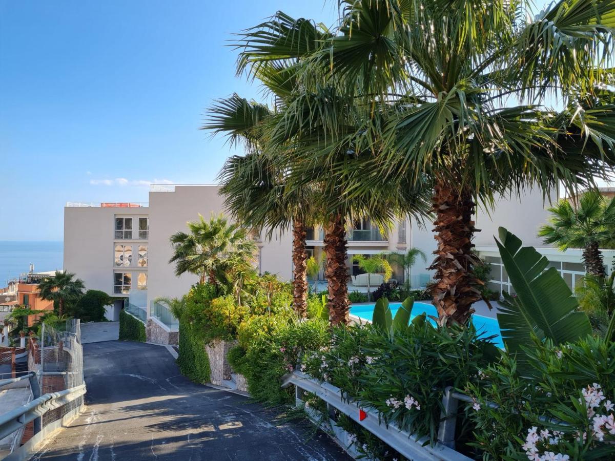 Apartamento Minerva Luxury Town Center , Pool And Parking Taormina Exterior foto